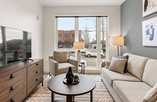 Sellwood-Moreland Apartment | Landing at Meetinghouse - 1 Bedroom in Southeast Portland