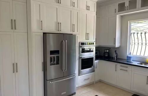 Stewart Town House | Large Mansion See details before booking