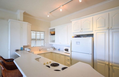 Saint Lawrence Apartment | Leith Court by BSL Rentals
