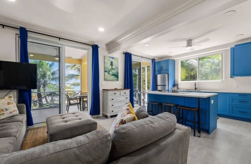 Green Turtle Cay House | Lo key cottages-Island Gypsy