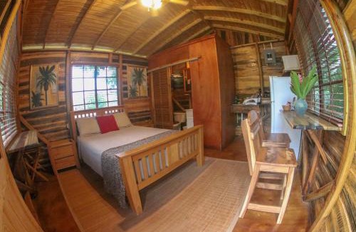 St. Ann's Bay House | Log 33