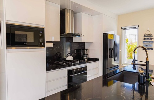 San Nicolas Zuid House | Lord's Suites