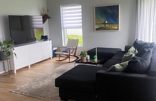 Njardvik Apartment | Lovely 2-bedroom apartment near Keflavik Airport and the Blue Lagoon.