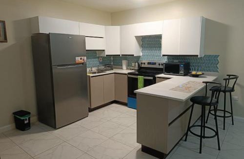 New Kingston Apartment | Lovely 2 BedRoom c̅ Netflix across National Stadium Kingston