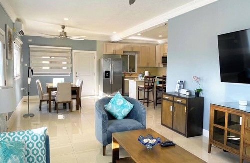 St. Ann's Bay House | Luxurious 3BR 3Bath Beach Villa with private Chef Service
