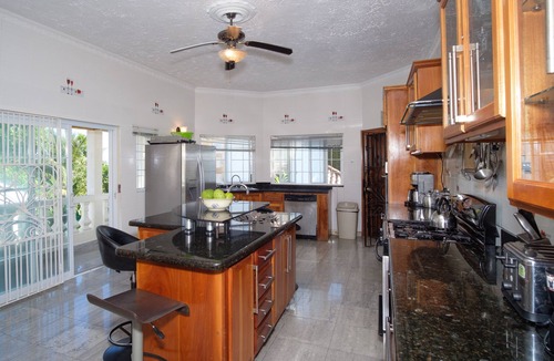 Tower Isle Villa | Luxurious 7-bedroom villa with spectacular sea view and private pool