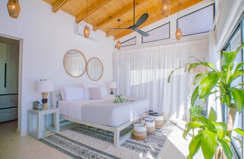 Cabarete Resort | Luxury 14BR Beachfront Villa Resort - Private Chefs, Bartenders & Full Staff