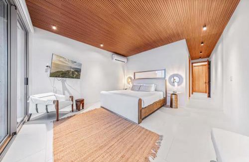 Sero Colorado Apartment | Luxury Beachfront Oasis Infinity Pool Hot Tub BBQ-TLS
