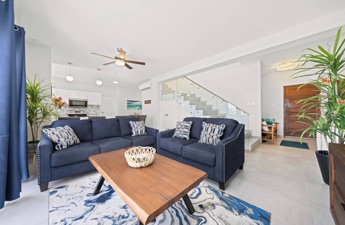 Gold Coast Apartment | Luxury Condo Blue Diamond by Bocobay