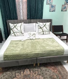 New Kingston Apartment | Luxury Haven- Near AC Marriott Hotel Kingston