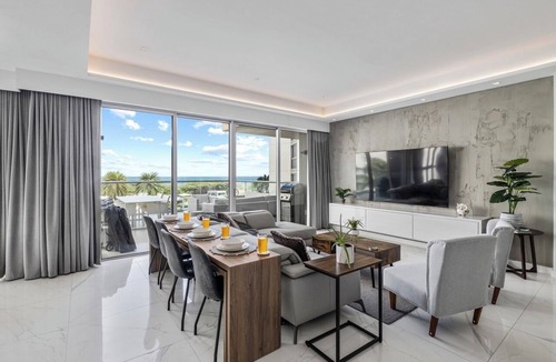 Noord Condo | Luxury Oceanfront Condo at Azure | Eagle Beach