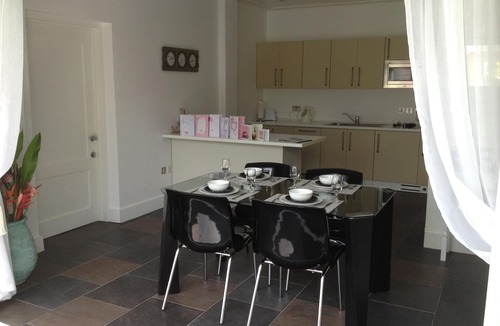 Marigot Bay Apartment | Luxury One Bed Apartment in Marina Bay Marina, with free Zoetry Hotel access!