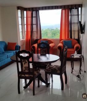 New Kingston Bed & Breakfast | Malia's New Kgn Apartment