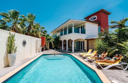 Noord Villa | Merlot Villas Aruba private pool 500 yrds from Palm Beach