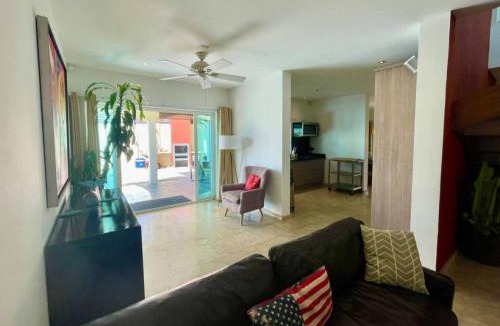 Noord Villa | Merlot Villas Aruba private pool 500 yrds from Palm Beach