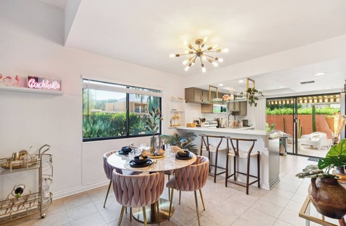 Palm Springs House | Mid-century luxury living at a fraction of the cost