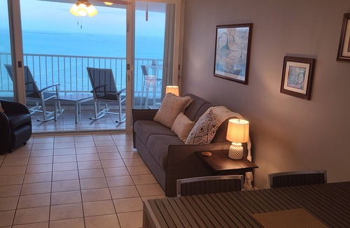 Sardinera Condo | Million Dollar View from Atlantic Ocean & Caribbean Sea, Rainforest Wildlife.