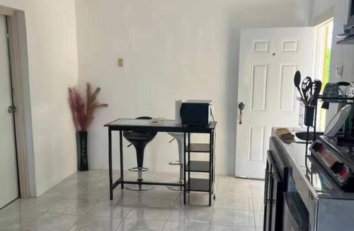 Santa Cruz Apartment | Modern 1BR Apartment with AC, WiFi & Free Parking in Santa Cruz