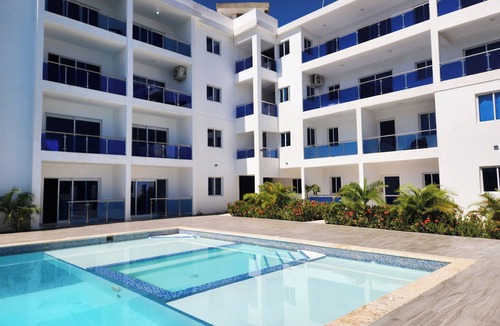 Playa Chiquita Condo | Modern 2BR/2BA condo, upper floor, ocean breeze, short walk to Playa Chiquita