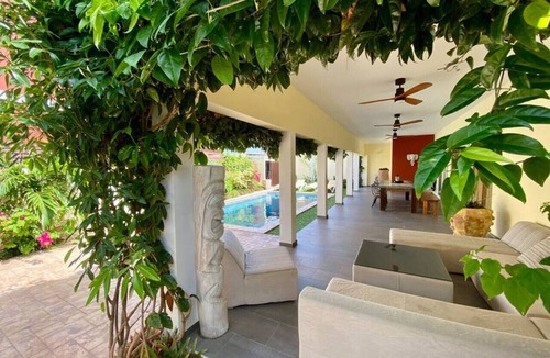 Palm Beach House | Modern 4BR Villa with Private Pool walk to Palm Beach!