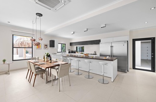 Bubali Villa | Modern 5BR|Pool|Outdoor Kitchen|Amazing Location