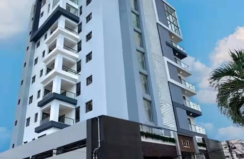 Santo Domingo Este Apartment | Modern apartment in a tower with an elevator