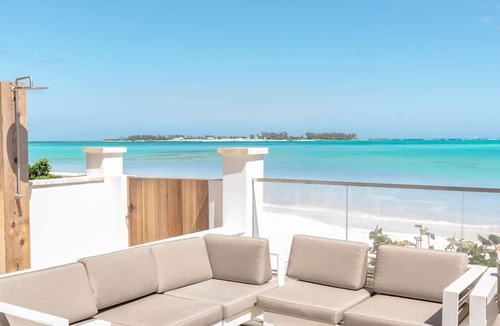 Nassau Apartment | Modern Condo at One Cable Beach With Balcony