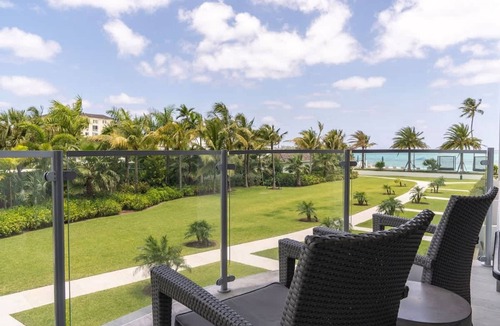 Nassau Apartment | Modern Condo at One Cable Beach With Balcony