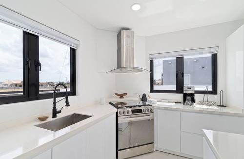 Punto de Oro House | Modern home with Private Pool - FREE BBQ