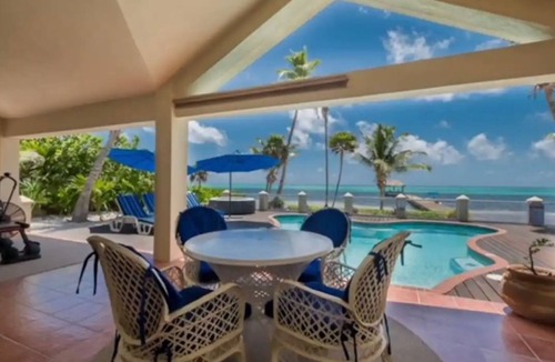 San Pedro Villa | Modern house with océano view in Belice