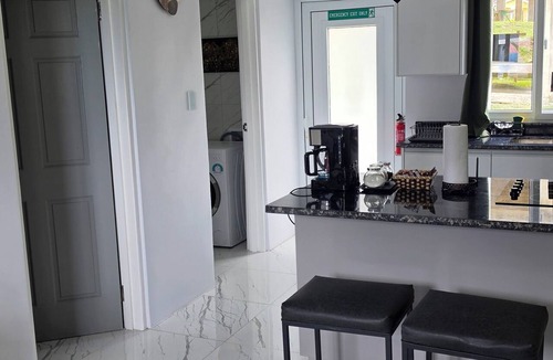 Corinthe Apartment | Modern Luxury 2-bedroom Villa
