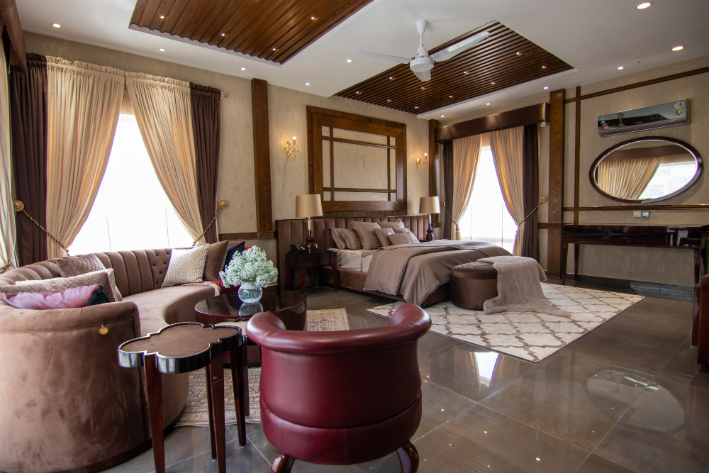 Gold Coast House | Modern townhouse @ exclusive gated community. 3 POOLS, CLUB HOUSE & AMENITIES