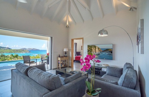 Morne Criquet Villa | Modern Villa Suite Acajous Boasts Splendid Views !