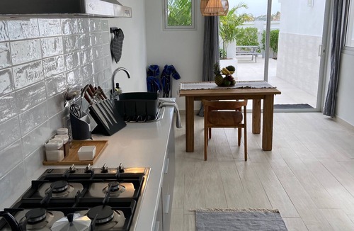 Palm Beach Apartment | Movida Inn Aruba ~Apt Palms behind Palm Beach