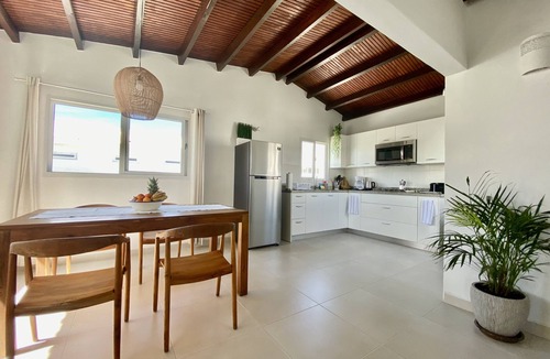Palm Beach Apartment | Movida InnAruba~Amazing MainHouse close Palm Beach