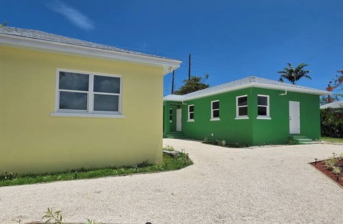 Spanish Wells House | New 2 bed, 2 bath house on beachfront property on peaceful Russell Island
