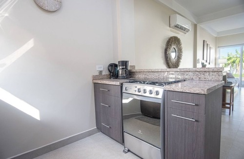 Washington Apartment | New 2 bed 2 bath Cass Bubali close to Eagle Beach!