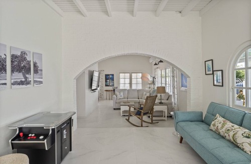 Noord House | NEW 5BR Private Family Villa w/Pool & Game Area