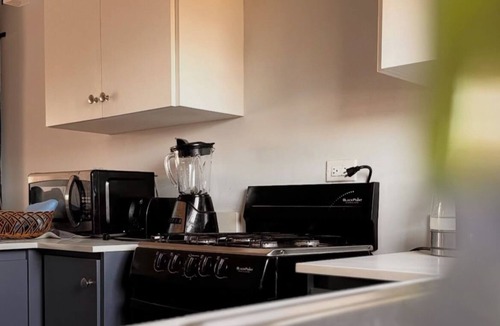 Old Harbour House | New Cozy Entire Home 2-Bedroom in Private Gated Community/WiFi & AC