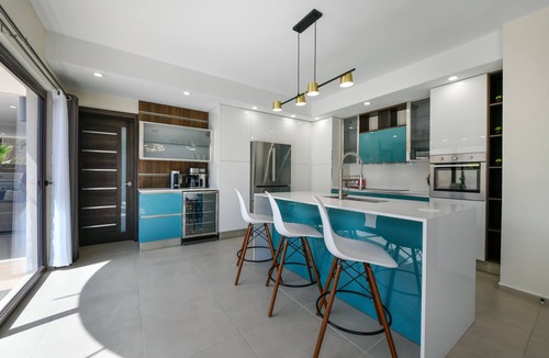Malmok House | New Listing: 3-BDR/3.5BATH house with WiFi, AC, private pool and beach supplies