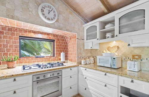 Aruba Villa | NEW LISTING! Your Iconic Cunucu Stay in Aruba