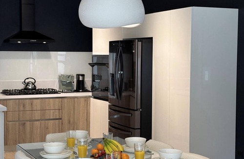 Washington Villa | New Modern Villa w/Private Pool + Fully AC