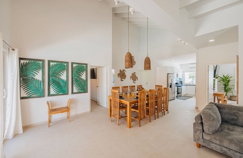 Savaneta Villa | NEW Oceanfront Villa with Pool - 5 King Suites by LUCHA