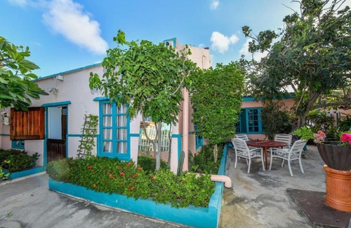 Savaneta House | NEW RENOVATION - Beachside Two-Bedroom Suite