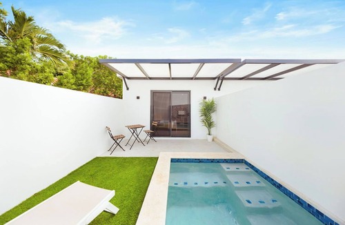 Bubali Apartment | NEW Studio w/Private Pool Patio Close to Beach