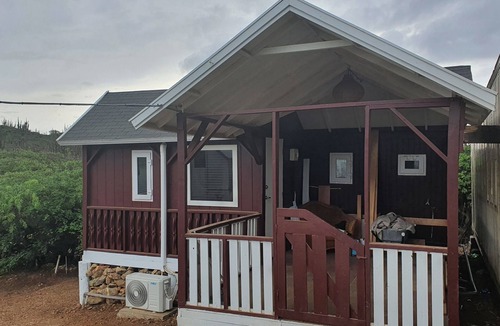 Paradera Cabin | NEW: Wine Cabin