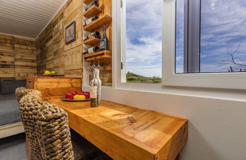 Shiribana Cabin | NEW: Wine Cabin