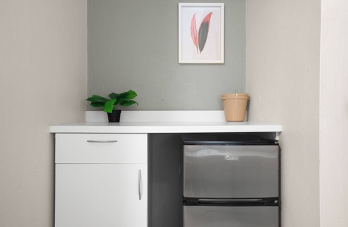 Miramar Apartment | Nice Balcony | Near La Placita | Free Parking | AC