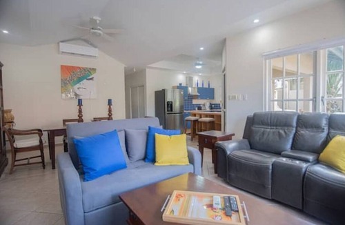 Washington House | nVilla in a Gated Community Noord