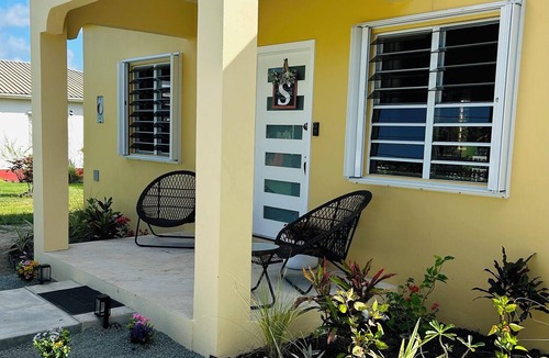 Piggotts House | O.L.S Property:Modern 2-bedroom home in Paynter’s with AC and Free Parking!